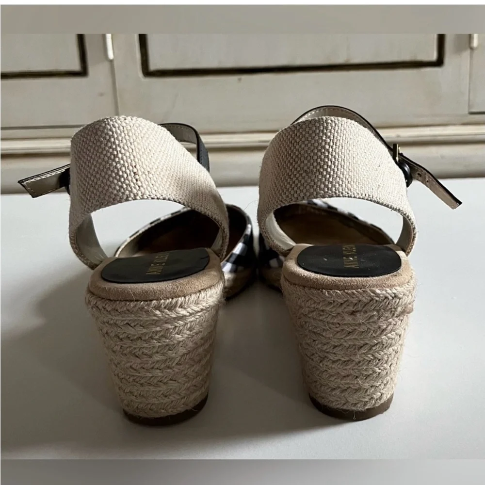 ANNE KLEIN IFLEX WEDGE SANDALS WOMENS SIZE 9M -black & white gingham check
